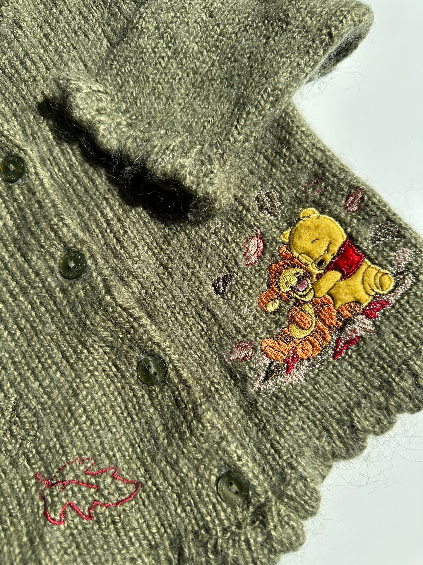 Vintage Peter Plys cardigan str. 9-12 mdr.