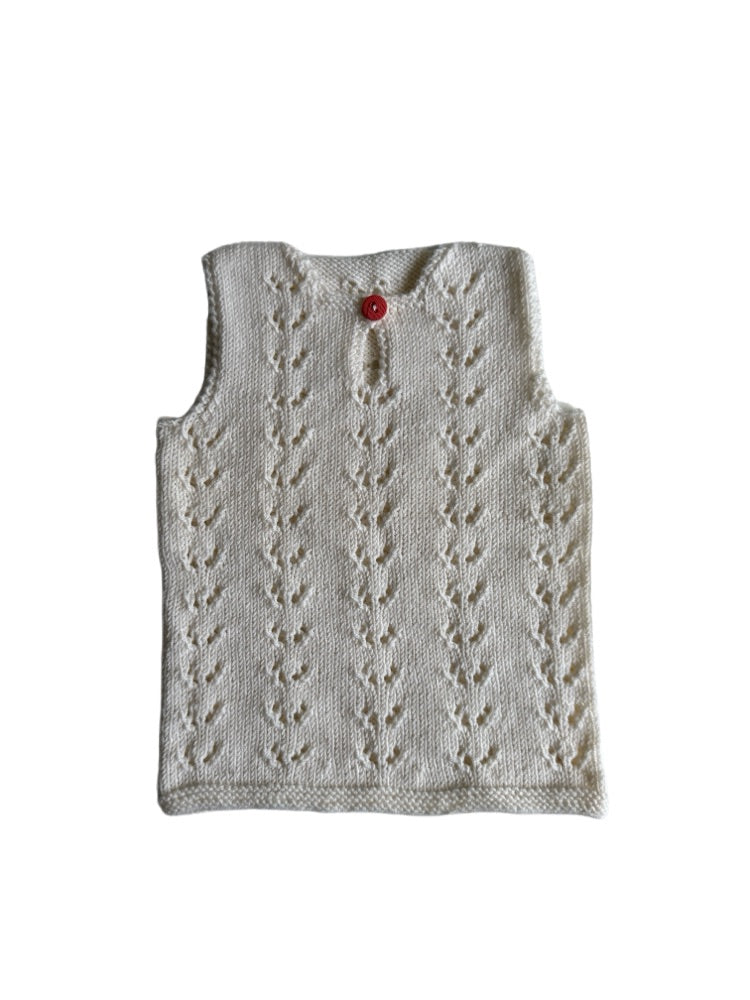 Strikket babyvest str 3-6 mdr.